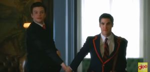 Glee シーズン2 第6話 初めてのキス のあらすじと曲紹介 Glee グリー ドラマのあらすじと曲を紹介します